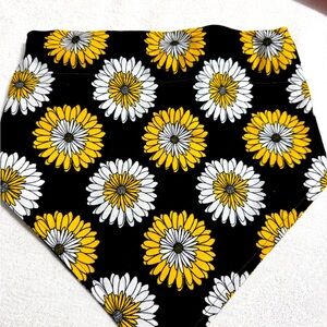 Over the collar Dog Bandanas 100% cotton include a collar.